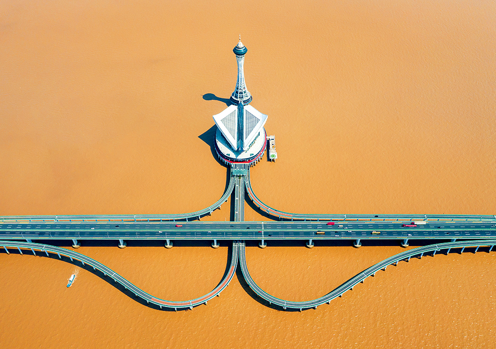 舟山、杭州灣、港珠澳、深中通道等跨海大橋招標代理及項目咨詢